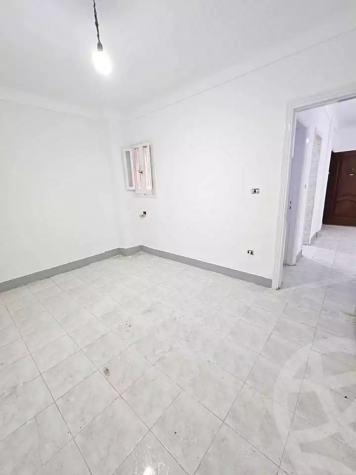 https://aqarmap.com.eg/ar/listing/6851178-for-sale-alexandria-sydy-bshr-sydy-bshr-bhry-shr-mhmwd-l-yswy