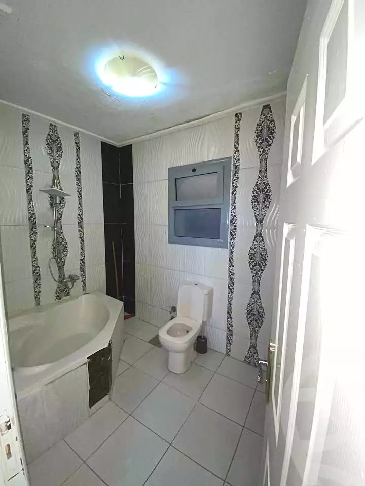 https://aqarmap.com.eg/ar/listing/6851377-for-sale-alexandria-al-agamy-lbytsh-el-reyad-st