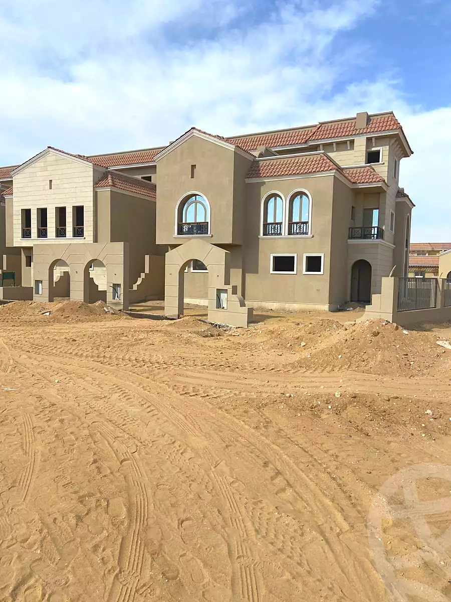 https://aqarmap.com.eg/ar/listing/6851338-for-sale-cairo-el-shorouk-compounds-maadi-view