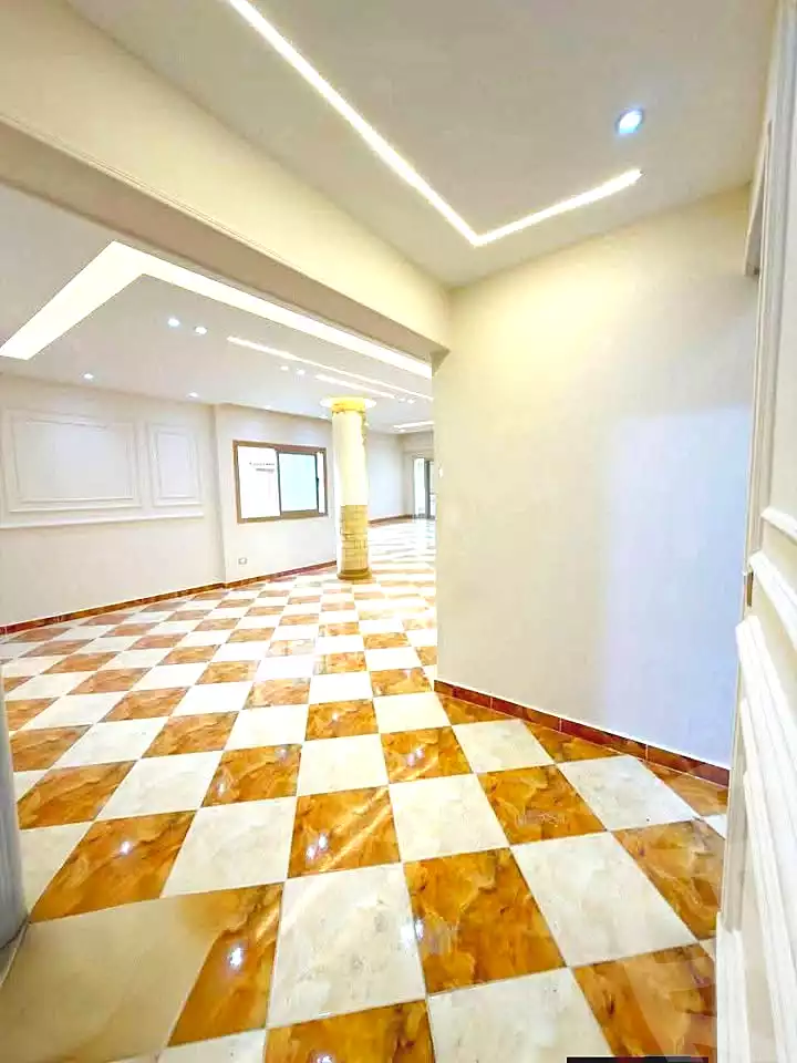 https://aqarmap.com.eg/ar/listing/6852723-for-sale-alexandria-al-agamy-lbytsh