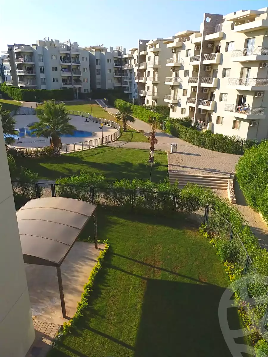 https://aqarmap.com.eg/en/listing/6854059-for-sale-cairo-el-sheikh-zayed-city-compounds-dh-drys