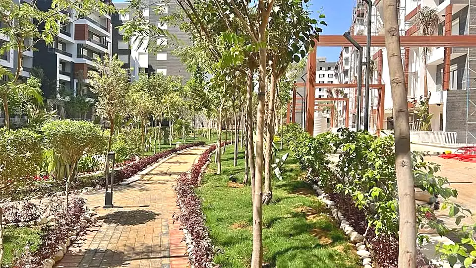 https://aqarmap.com.eg/en/listing/6854162-for-sale-cairo-new-administrative-capital-r7-la-capitale