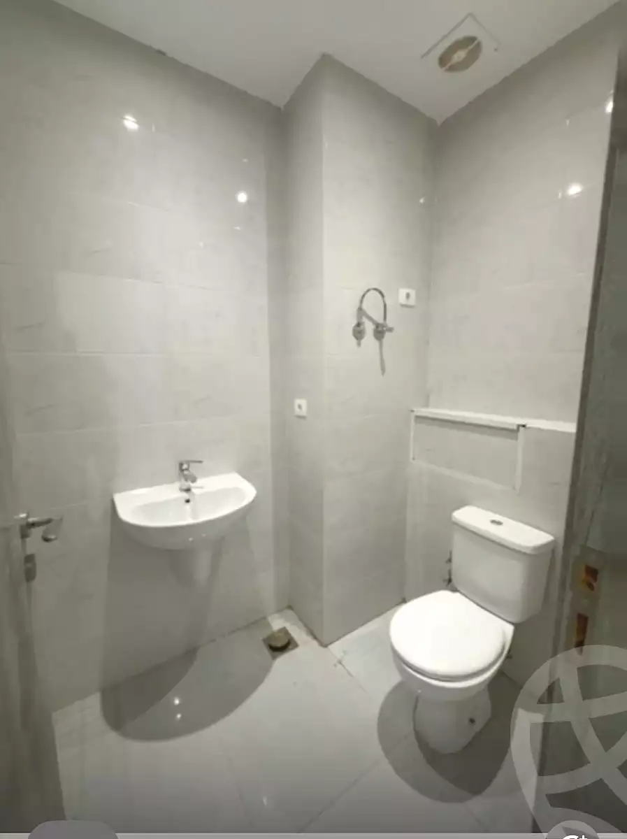 https://aqarmap.com.eg/ar/listing/6854614-for-rent-cairo-new-cairo-shr-mjm-lbnwk
