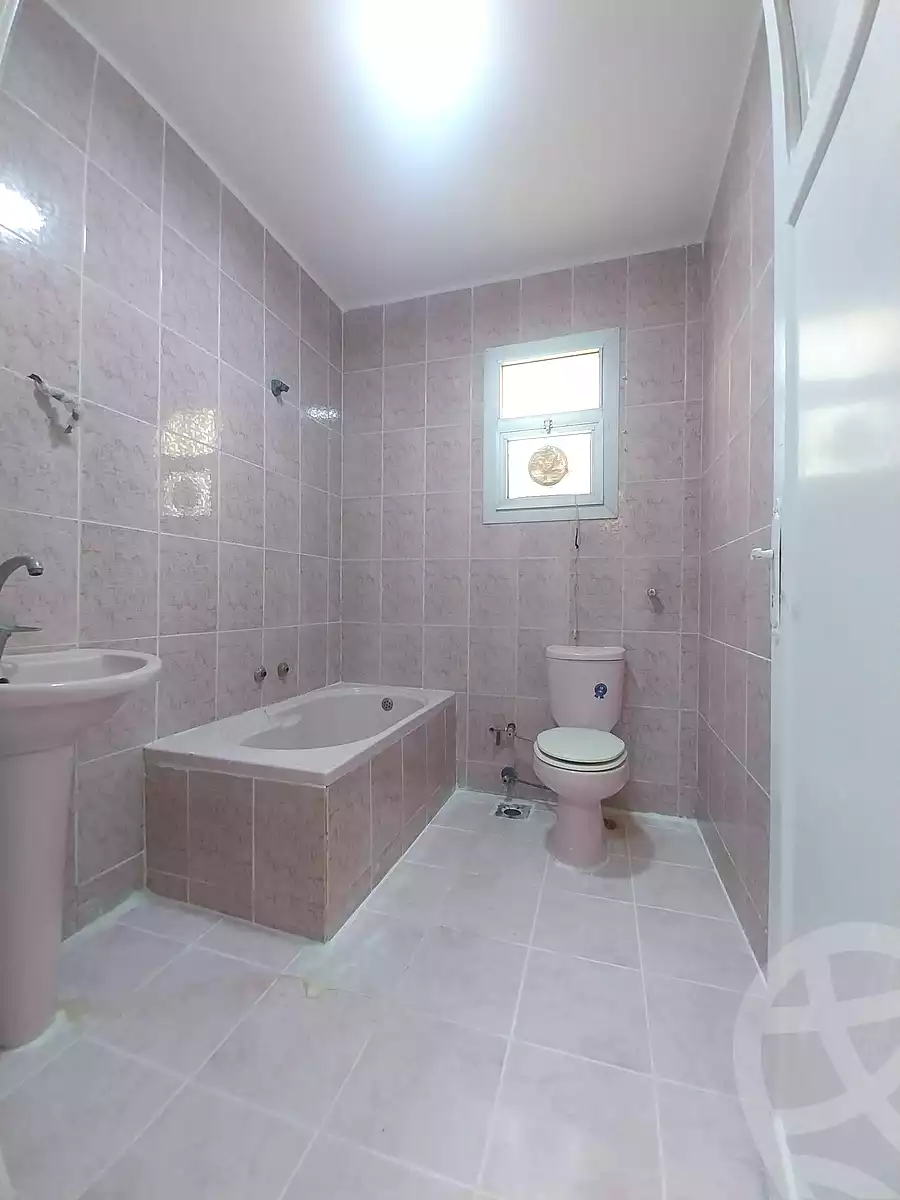 https://aqarmap.com.eg/en/listing/6855001-for-sale-alexandria-al-agamy-shataa-el-nakheel