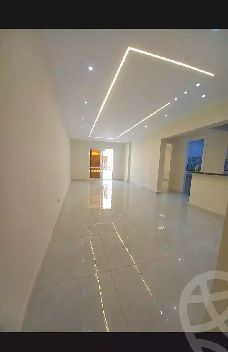 https://aqarmap.com.eg/ar/listing/6855185-for-sale-alexandria-sydy-bshr-sydy-bshr-bhry-shr-mhmwd-l-yswy