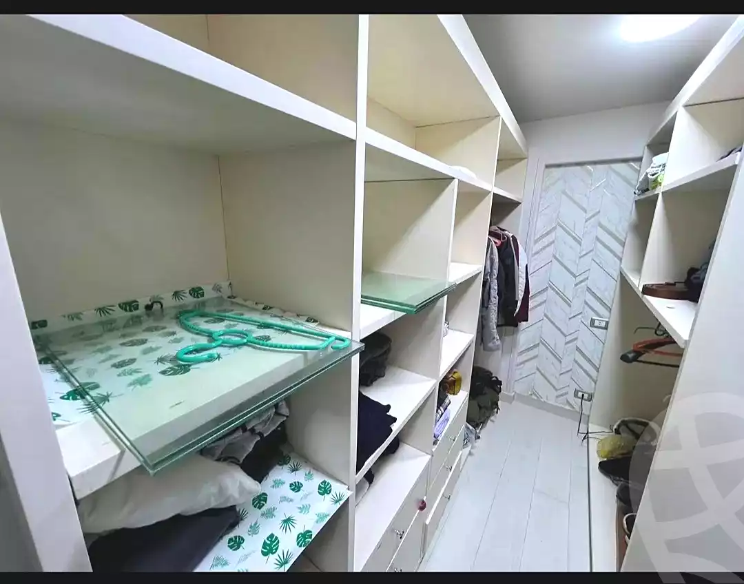 https://aqarmap.com.eg/en/listing/6856665-for-sale-alexandria-ganaklis