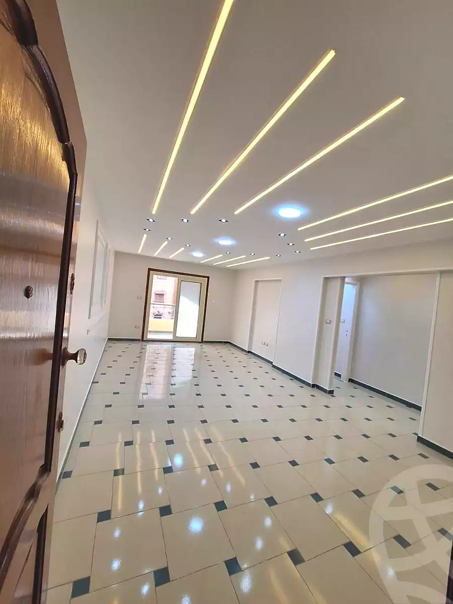 https://aqarmap.com.eg/ar/listing/6856827-for-sale-alexandria-sydy-bshr-sydy-bshr-bhry-shr-mhmwd-l-yswy
