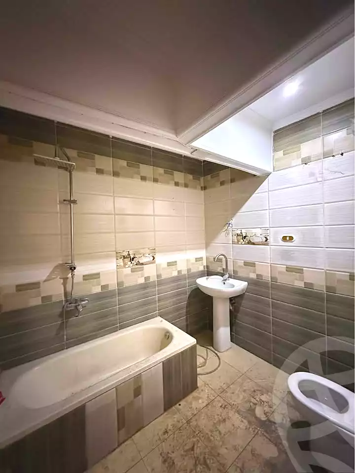 https://aqarmap.com.eg/ar/listing/6857337-for-sale-alexandria-sydy-bshr-sydy-bshr-bhry