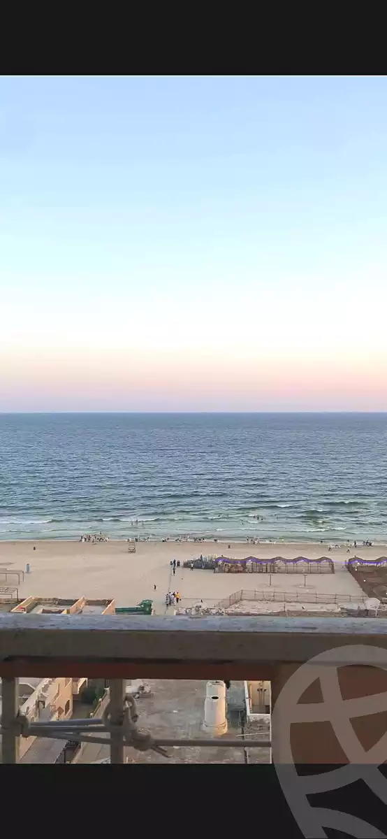 https://aqarmap.com.eg/ar/listing/6857408-for-sale-alexandria-al-agamy-el-hanouvel