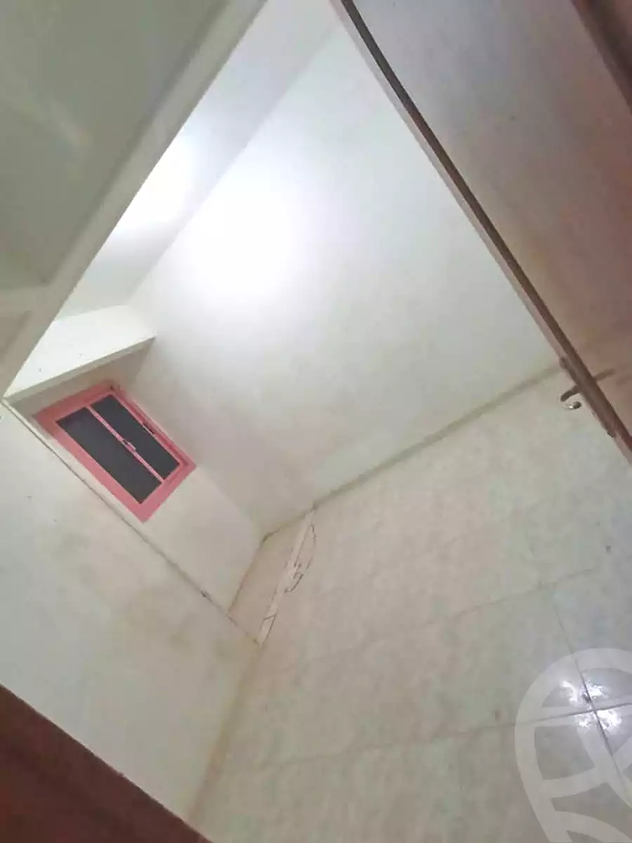https://aqarmap.com.eg/en/listing/6857503-for-sale-cairo-helwan-helwan-el-sharkeya-thabit-basha-st