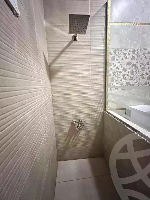 https://aqarmap.com.eg/ar/listing/6857647-for-rent-alexandria-camp-cesar-el-gaish-rd