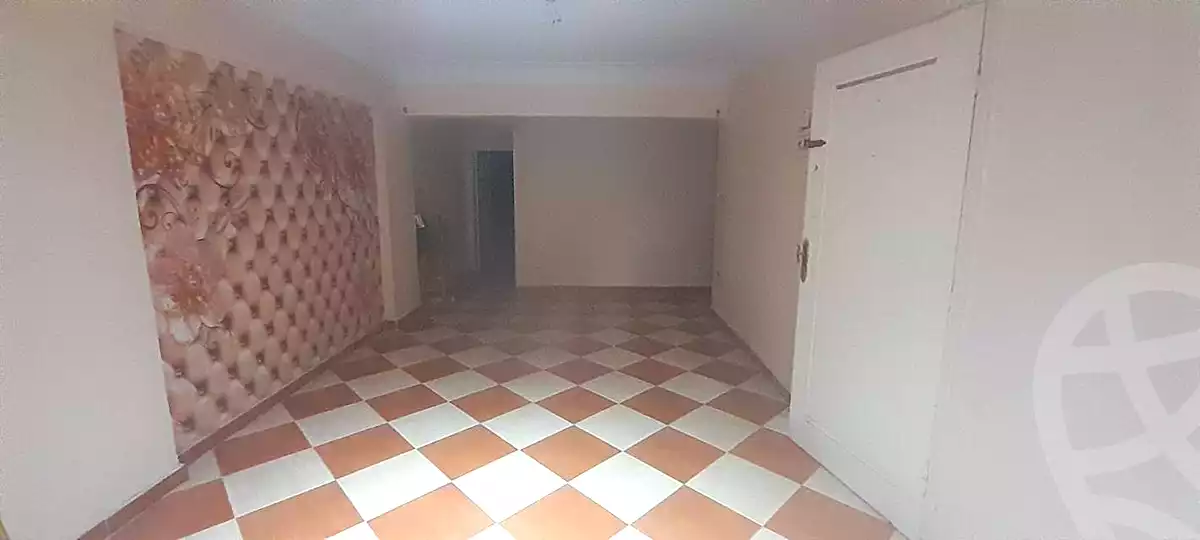 https://aqarmap.com.eg/ar/listing/6857846-for-rent-alexandria-al-agamy-bw-ywsf