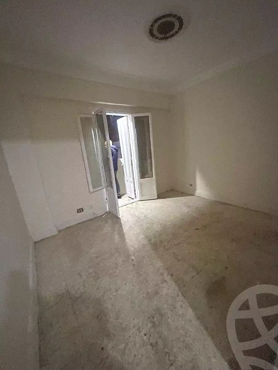 https://aqarmap.com.eg/ar/listing/6857972-for-sale-alexandria-al-agamy-lbytsh-el-reyad-st