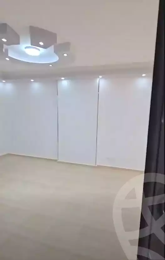 https://aqarmap.com.eg/ar/listing/6858586-for-sale-alexandria-miami-45-street
