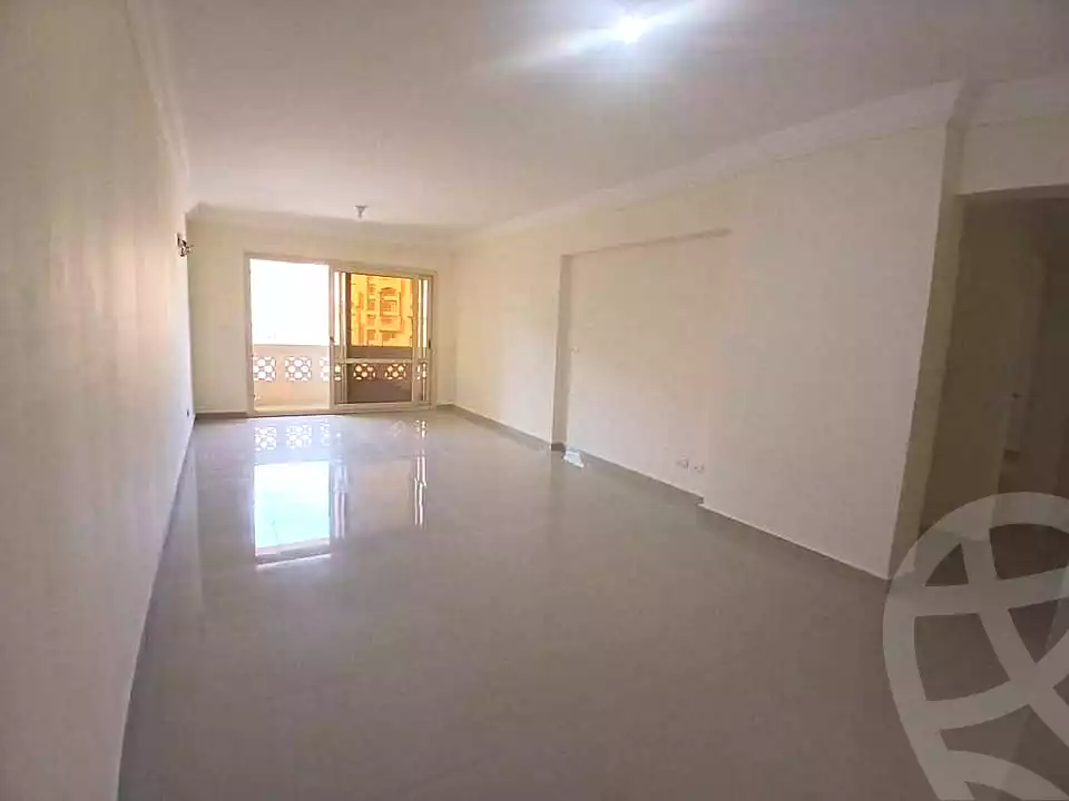 https://aqarmap.com.eg/en/listing/6858663-for-rent-alexandria-ganaklis-shr-mrtdy-bsh