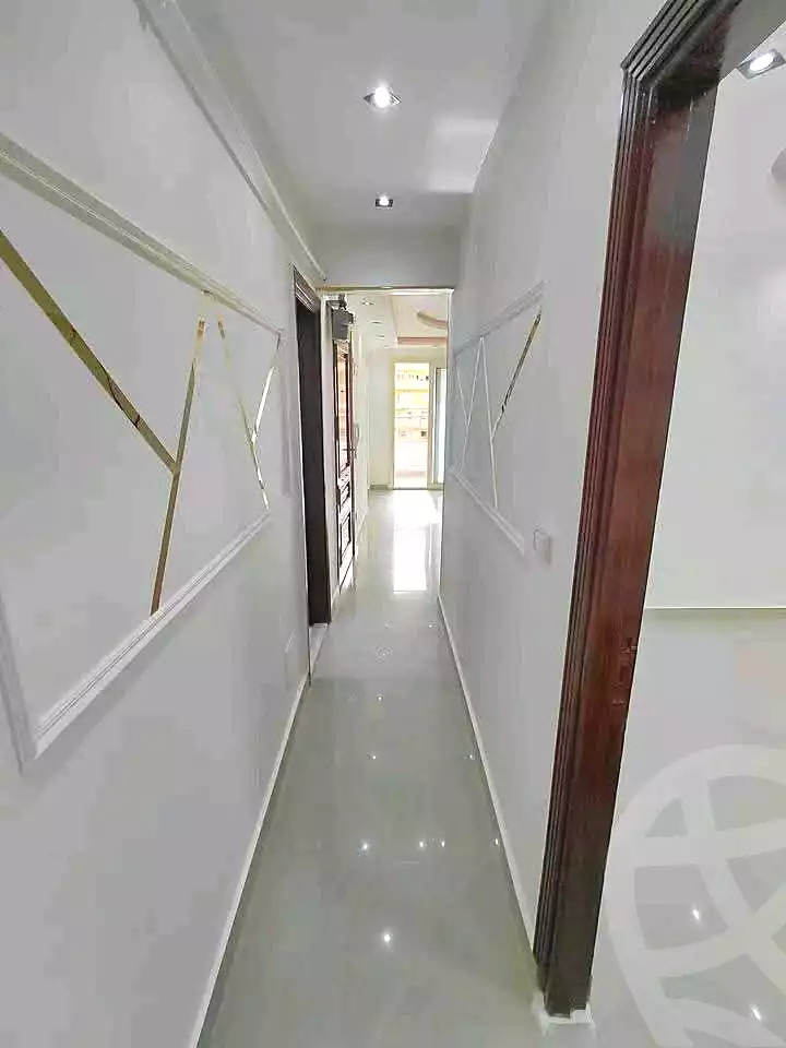 https://aqarmap.com.eg/ar/listing/6859277-for-sale-alexandria-sydy-bshr-sydy-bshr-bhry-gamal-abd-el-nasir-st