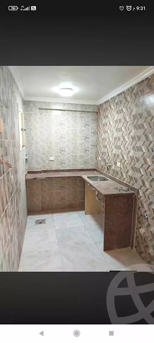 https://aqarmap.com.eg/en/listing/6859401-for-sale-alexandria-al-agamy-bw-ywsf-hosni-mubarak-st