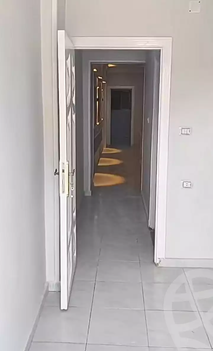 https://aqarmap.com.eg/ar/listing/6859402-for-sale-alexandria-al-agamy-el-hanouvel