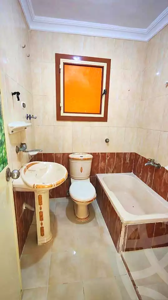https://aqarmap.com.eg/ar/listing/6859459-for-sale-alexandria-al-agamy-shataa-el-nakheel