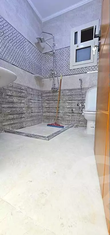 https://aqarmap.com.eg/ar/listing/6859895-for-rent-alexandria-new-miami