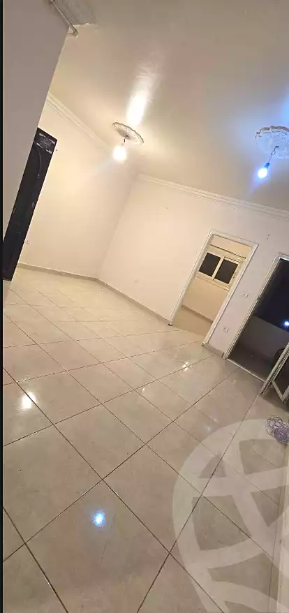 https://aqarmap.com.eg/ar/listing/6859907-for-rent-cairo-helwan-mostafa-fahmy-st