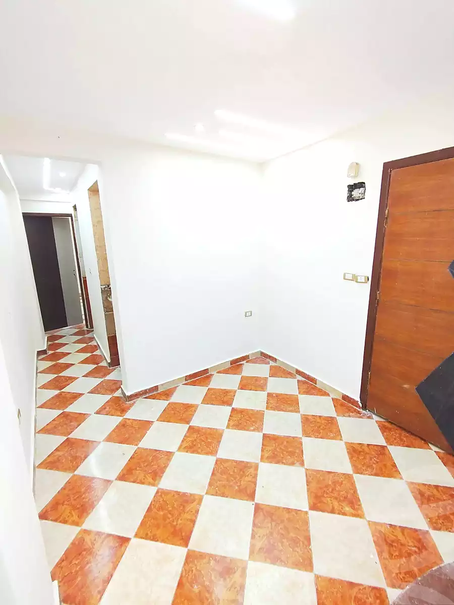 https://aqarmap.com.eg/en/listing/6860048-for-sale-alexandria-lsywf-el-falki