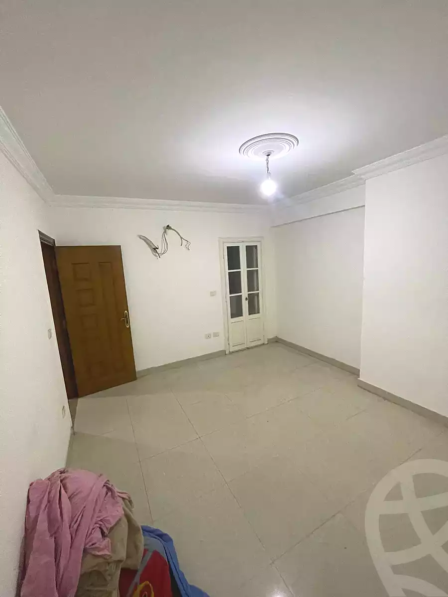 https://aqarmap.com.eg/ar/listing/6860094-for-sale-alexandria-camp-cesar-port-said-street