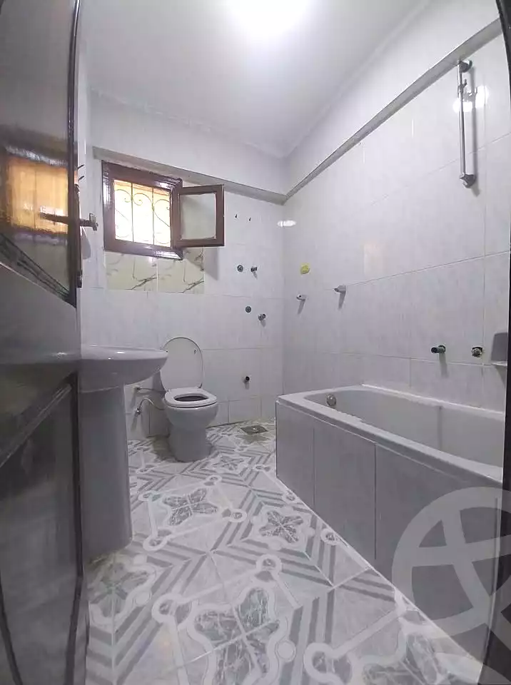 https://aqarmap.com.eg/en/listing/6860194-for-sale-alexandria-al-agamy-shataa-el-nakheel-street-25