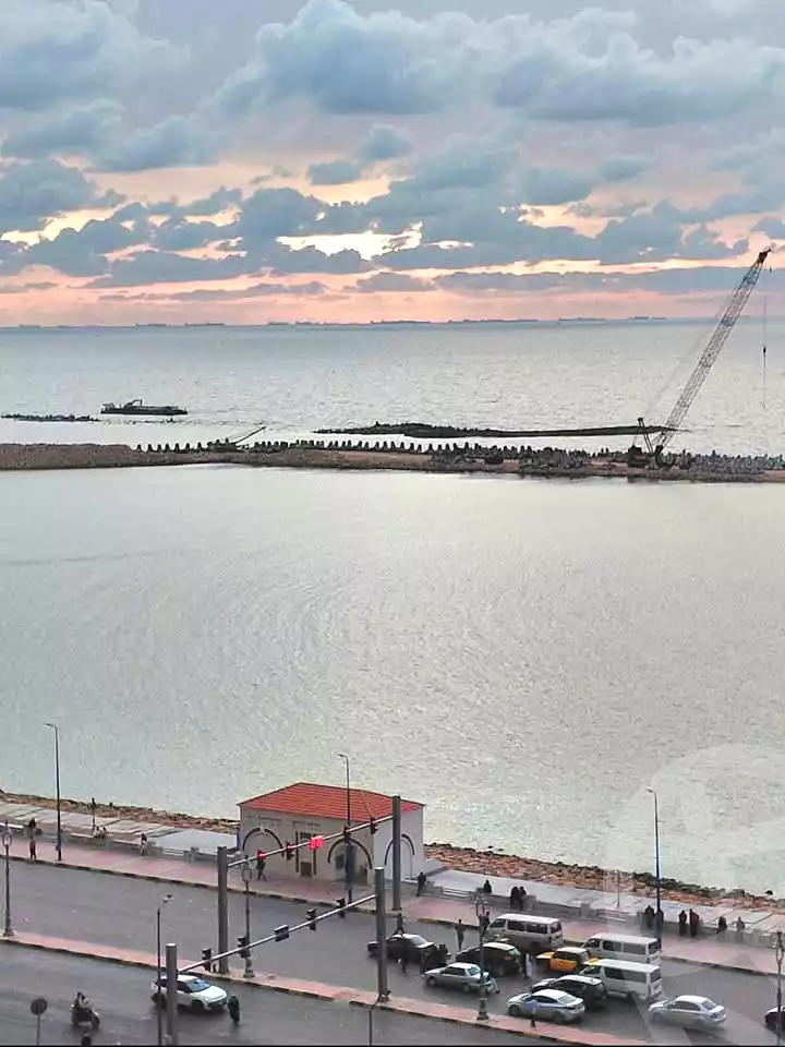 https://aqarmap.com.eg/ar/listing/6860310-for-sale-alexandria-sydy-bshr-tryq-ljysh