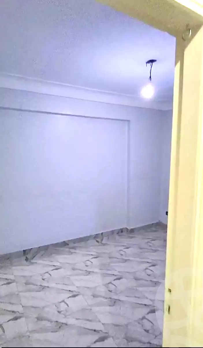 https://aqarmap.com.eg/ar/listing/6860376-for-sale-alexandria-al-agamy-lbytsh-qased-kareem-st