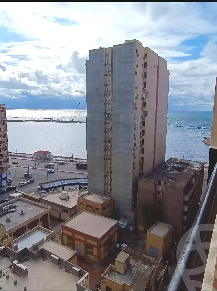 https://aqarmap.com.eg/ar/listing/6860655-for-sale-alexandria-sydy-bshr-sydy-bshr-bhry