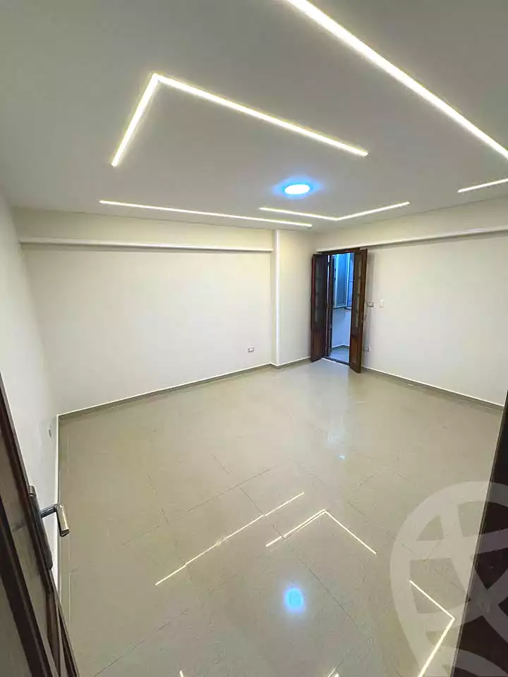 https://aqarmap.com.eg/ar/listing/6860701-for-sale-alexandria-sydy-bshr-sydy-bshr-bhry-shr-mhmwd-l-yswy