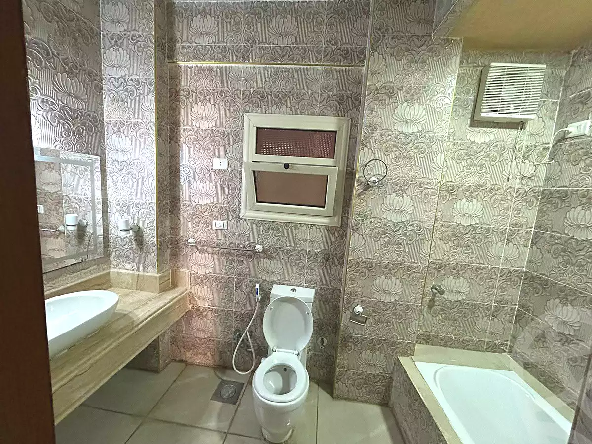 https://aqarmap.com.eg/ar/listing/6861783-for-sale-sharqia-zagazig-zagazig-city-ghasham-rd