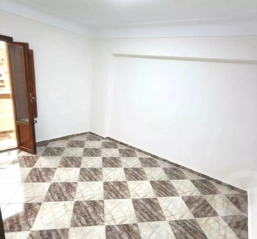 https://aqarmap.com.eg/ar/listing/6862245-for-sale-alexandria-lsywf-el-falki