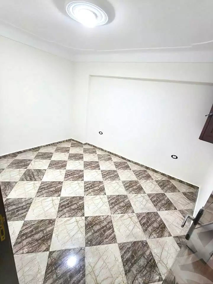 https://aqarmap.com.eg/en/listing/6862938-for-sale-alexandria-lsywf-el-falki