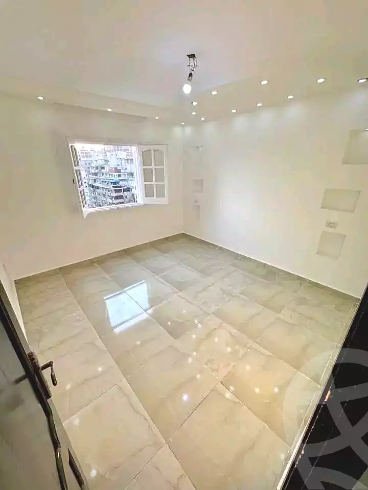 https://aqarmap.com.eg/ar/listing/6862942-for-sale-alexandria-sydy-bshr-sydy-bshr-bhry-gamal-abd-el-nasir-st