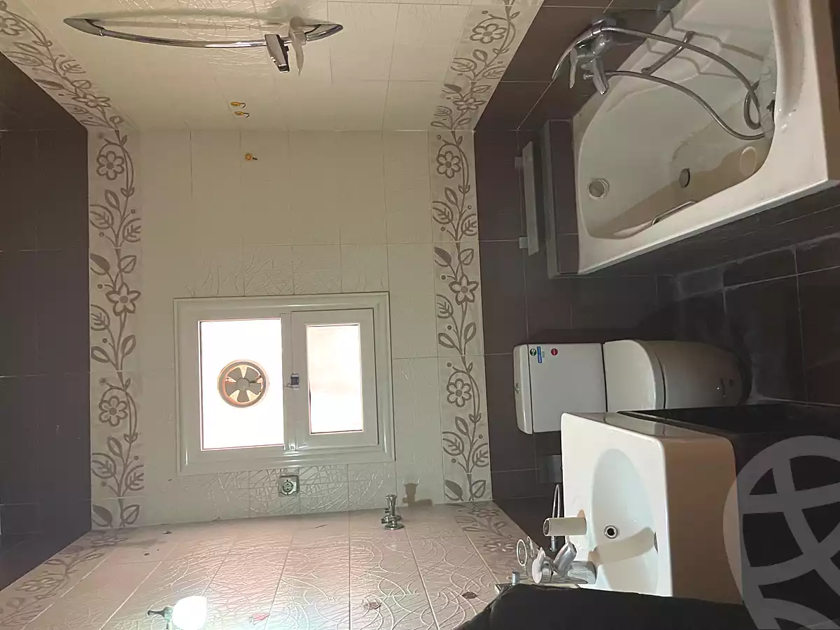 https://aqarmap.com.eg/ar/listing/6862956-for-sale-cairo-new-cairo-gharb-arabila-selim-st