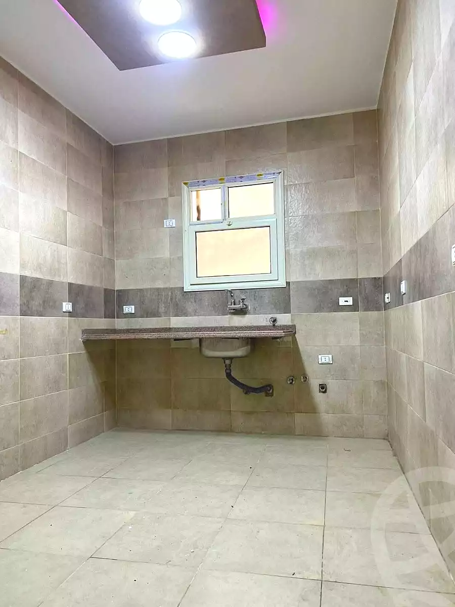 https://aqarmap.com.eg/ar/listing/6860206-for-sale-cairo-helwan-hadayek-helwan-nile-corniche-st