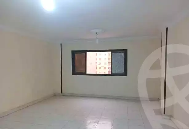 https://aqarmap.com.eg/ar/listing/6864906-for-rent-cairo-faisal-kafr-tohormos-queen-nazli-st