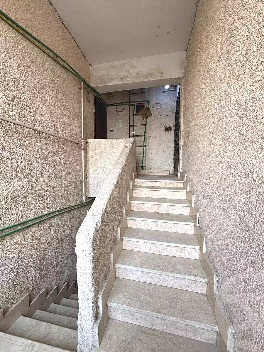 https://aqarmap.com.eg/en/listing/6864895-for-sale-cairo-helwan-american-project-neighborhood-9