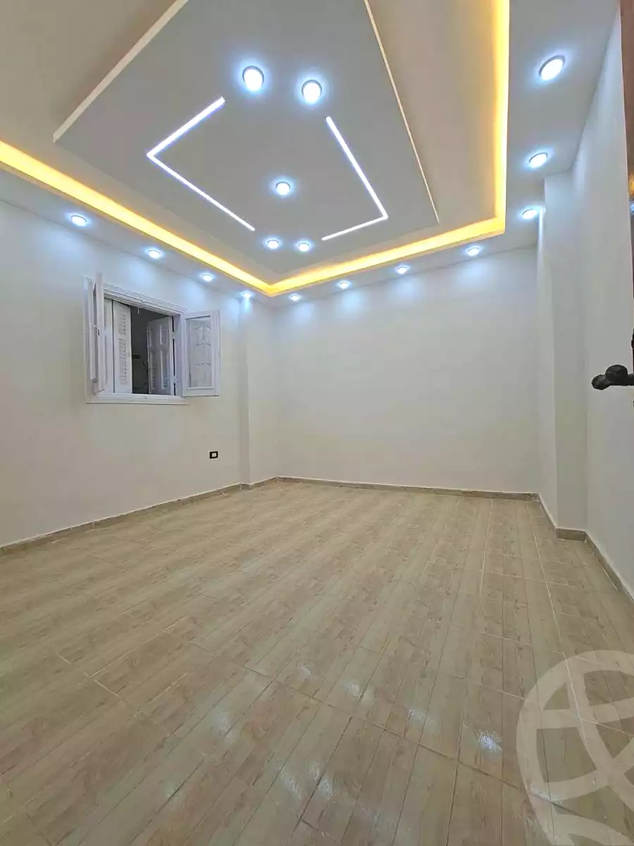 https://aqarmap.com.eg/ar/listing/6866240-for-sale-alexandria-el-mandara-shr-mlk-hfny