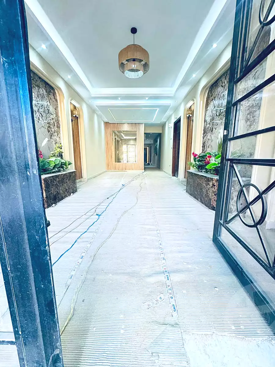 https://aqarmap.com.eg/ar/listing/6866613-for-sale-cairo-el-shorouk-compounds-maadi-view