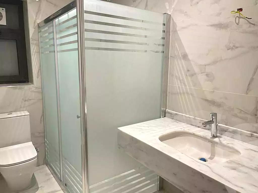 https://aqarmap.com.eg/en/listing/6866581-for-rent-cairo-new-cairo-compounds-lakeview-residence