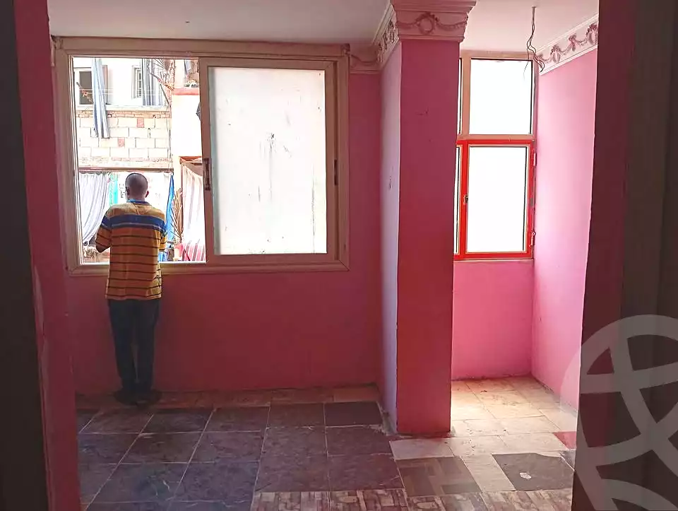 https://aqarmap.com.eg/ar/listing/6866696-for-sale-alexandria-alhadara-new-el-hadra-al-sadat-st