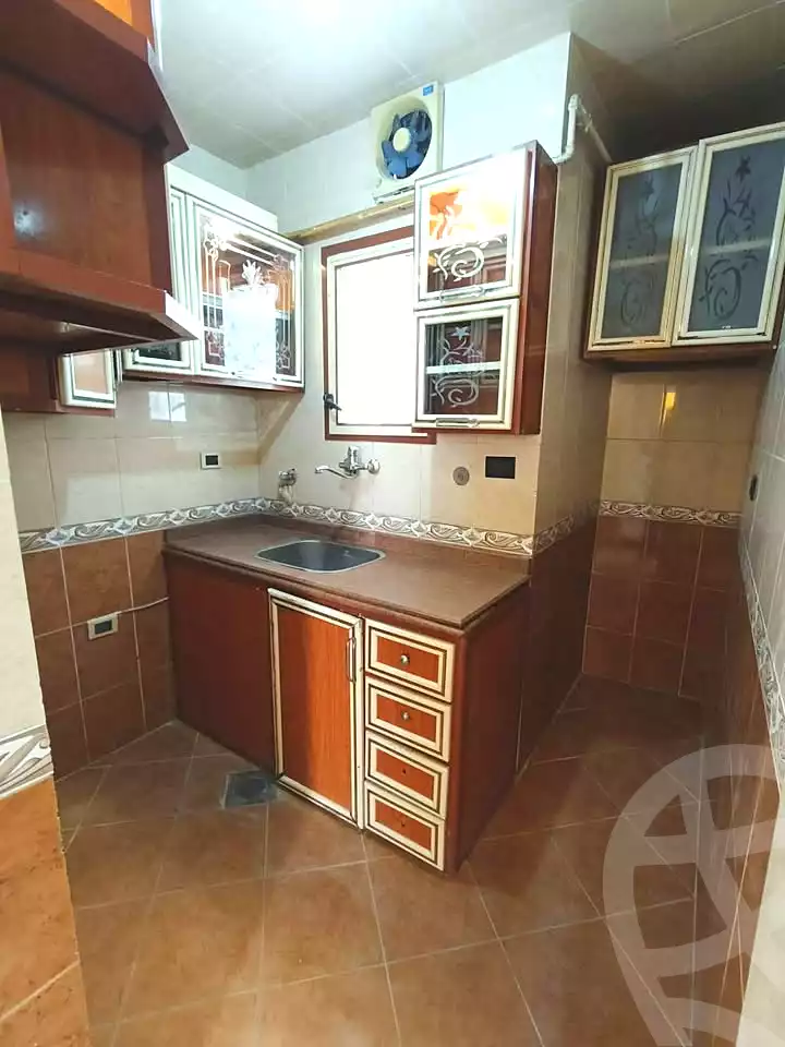 https://aqarmap.com.eg/ar/listing/6866866-for-sale-alexandria-sydy-bshr-sydy-bshr-bhry-gamal-abd-el-nasir-st