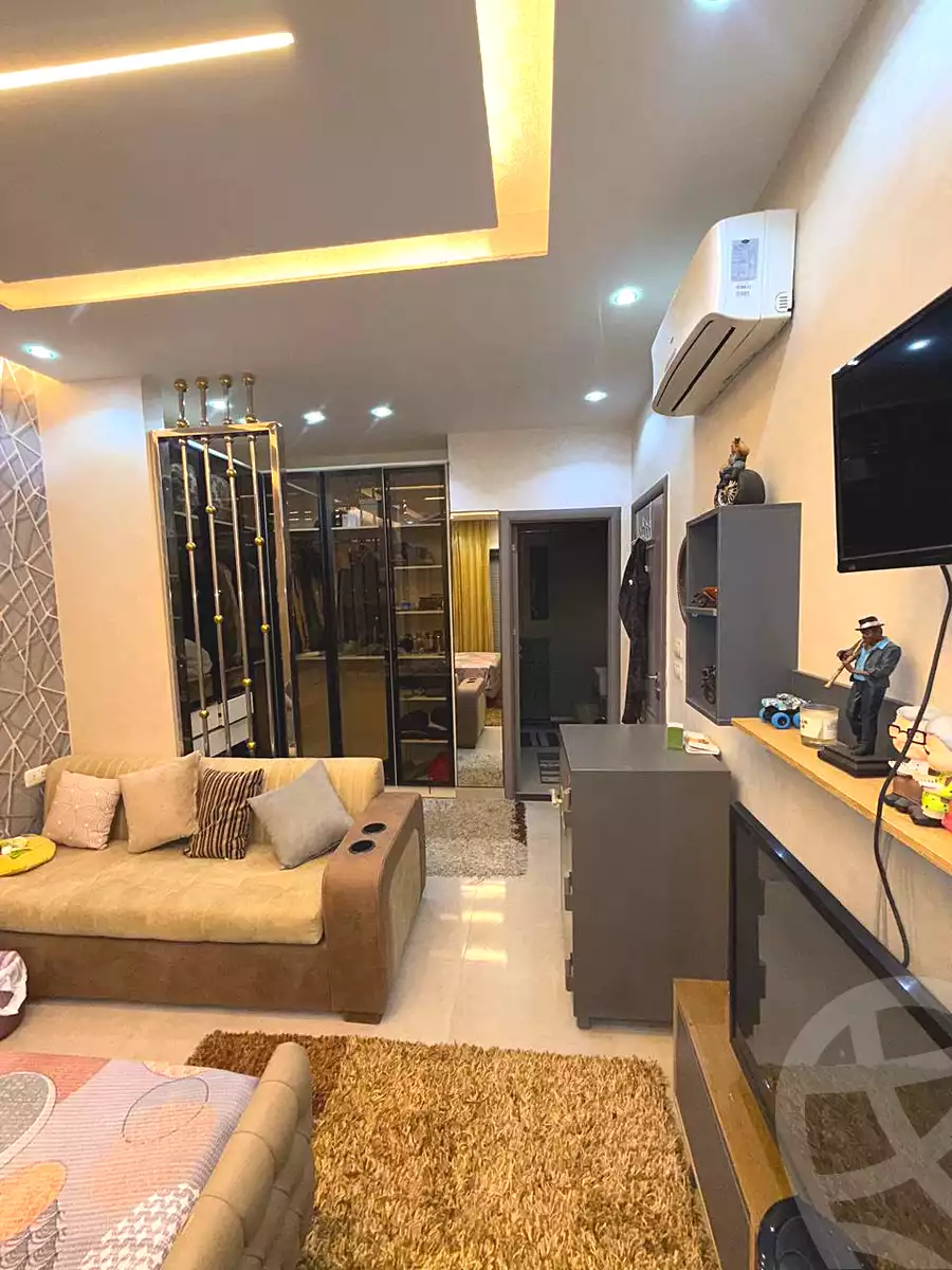 https://aqarmap.com.eg/en/listing/6866934-for-rent-cairo-new-cairo-compounds-lakeview-residence