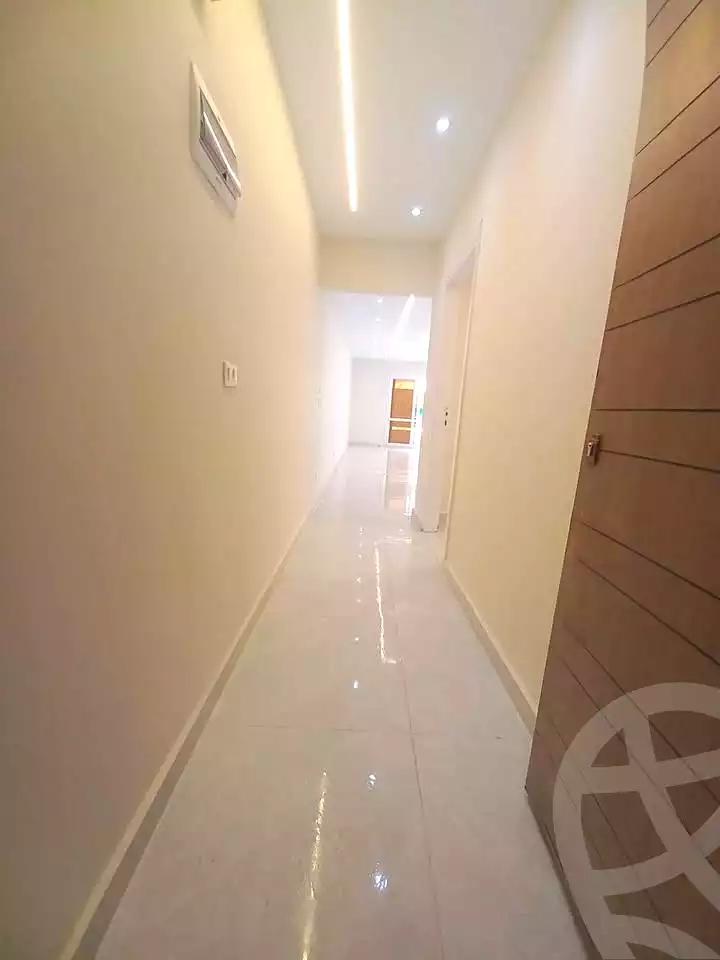 https://aqarmap.com.eg/ar/listing/6867000-for-sale-alexandria-sydy-bshr-sydy-bshr-bhry-shr-mhmwd-l-yswy