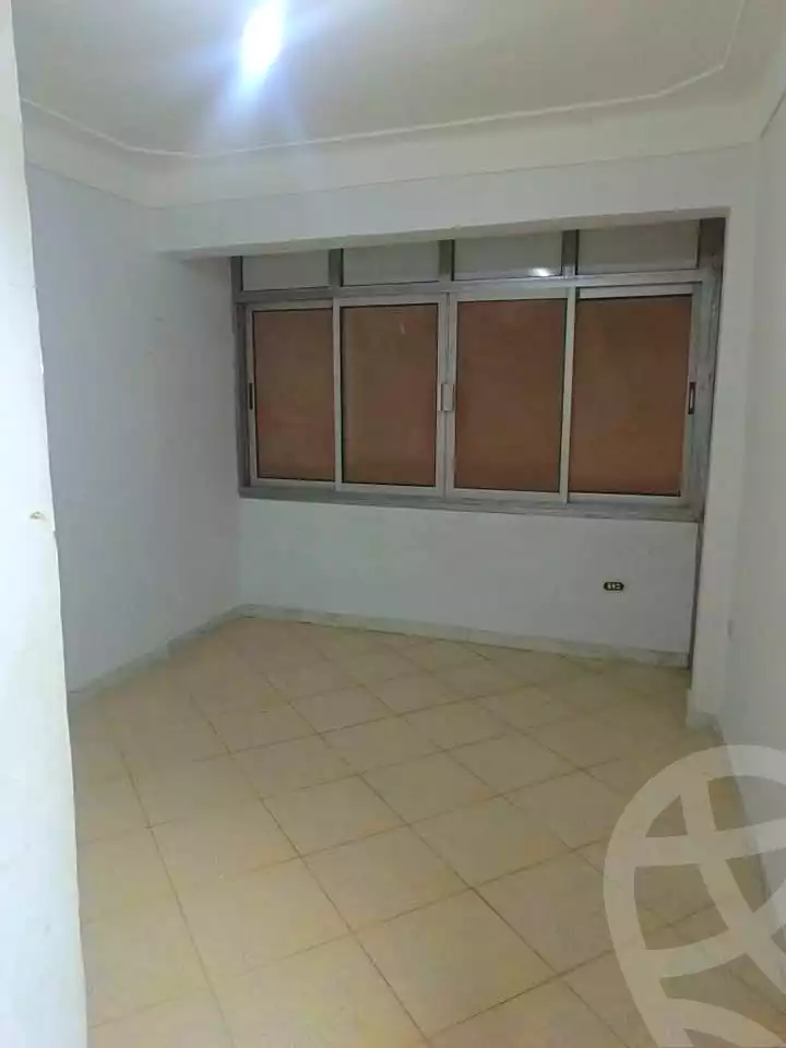 https://aqarmap.com.eg/ar/listing/6867326-for-sale-alexandria-el-asafra-l-sfr-bhry