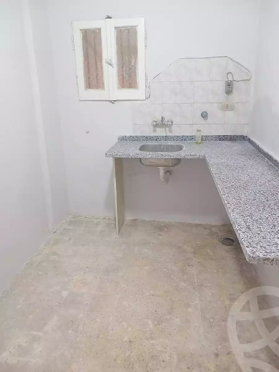 https://aqarmap.com.eg/ar/listing/6867443-for-sale-alexandria-al-agamy-el-hanouvel