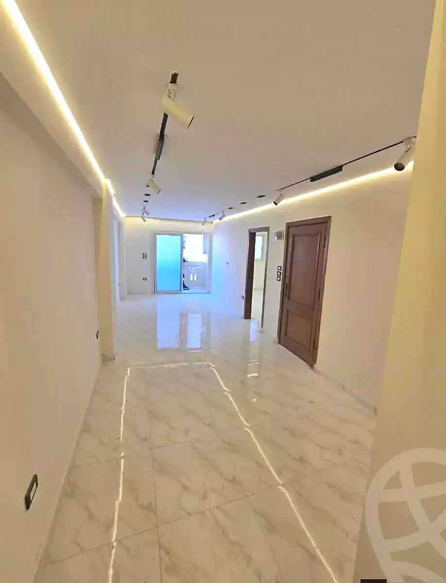 https://aqarmap.com.eg/ar/listing/6867468-for-sale-alexandria-lsywf-el-daraeb-st